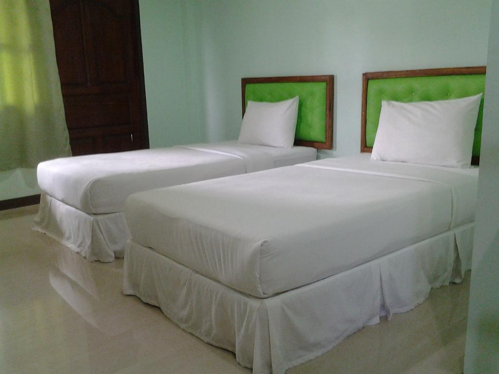 סוקותאי J-Safe Guesthouse מראה חיצוני תמונה