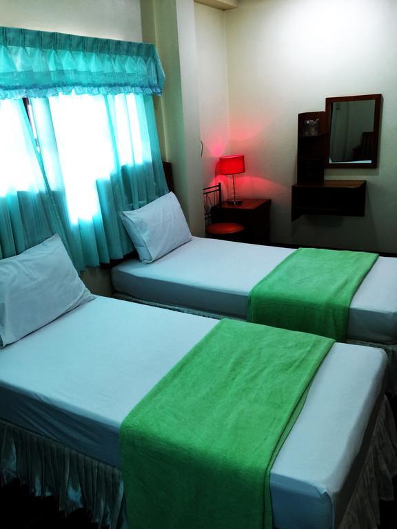 סוקותאי J-Safe Guesthouse מראה חיצוני תמונה