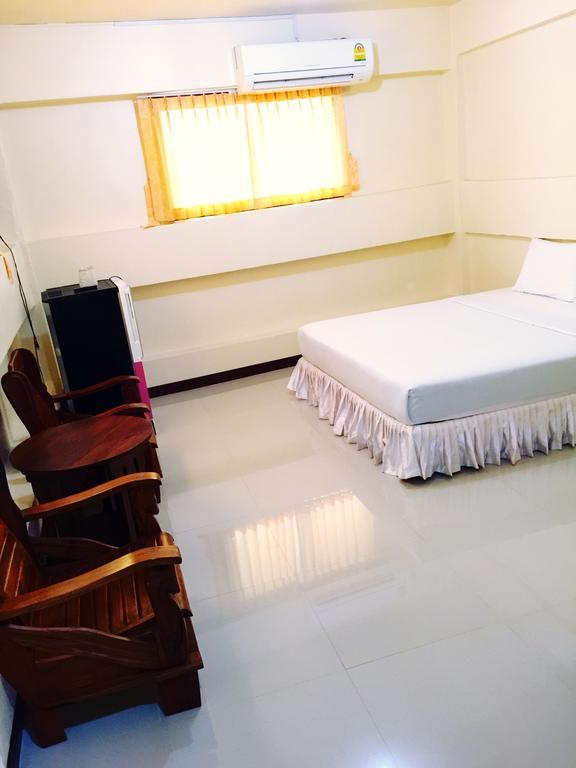 סוקותאי J-Safe Guesthouse מראה חיצוני תמונה