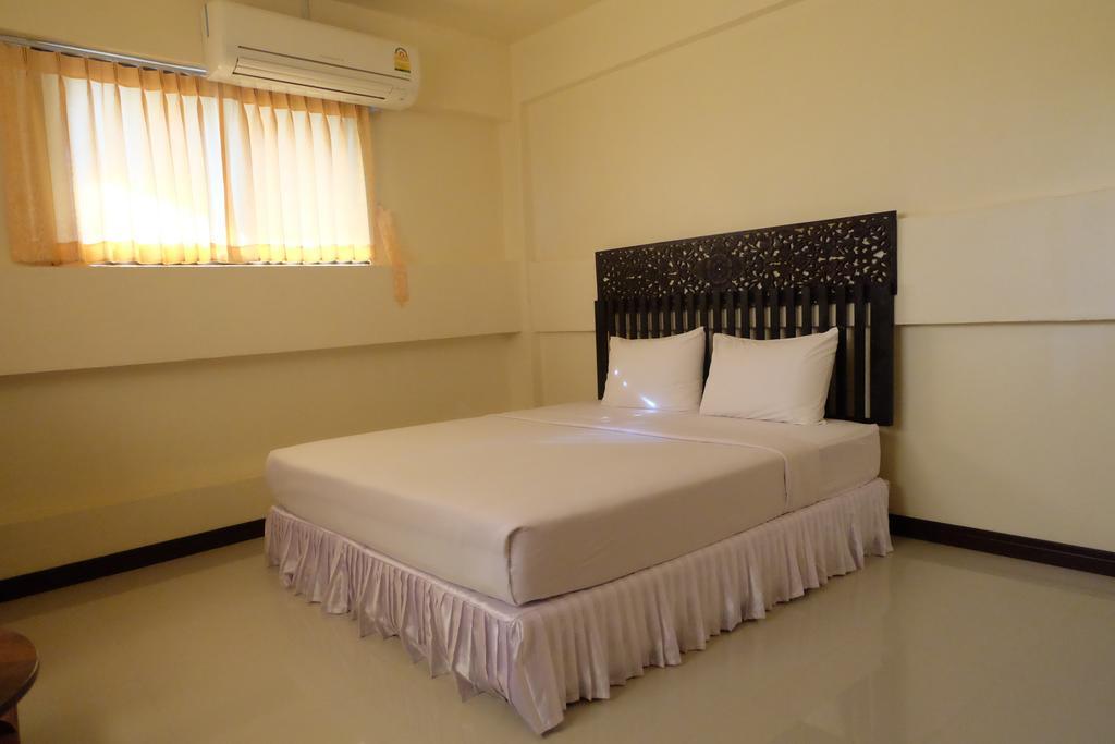 סוקותאי J-Safe Guesthouse מראה חיצוני תמונה