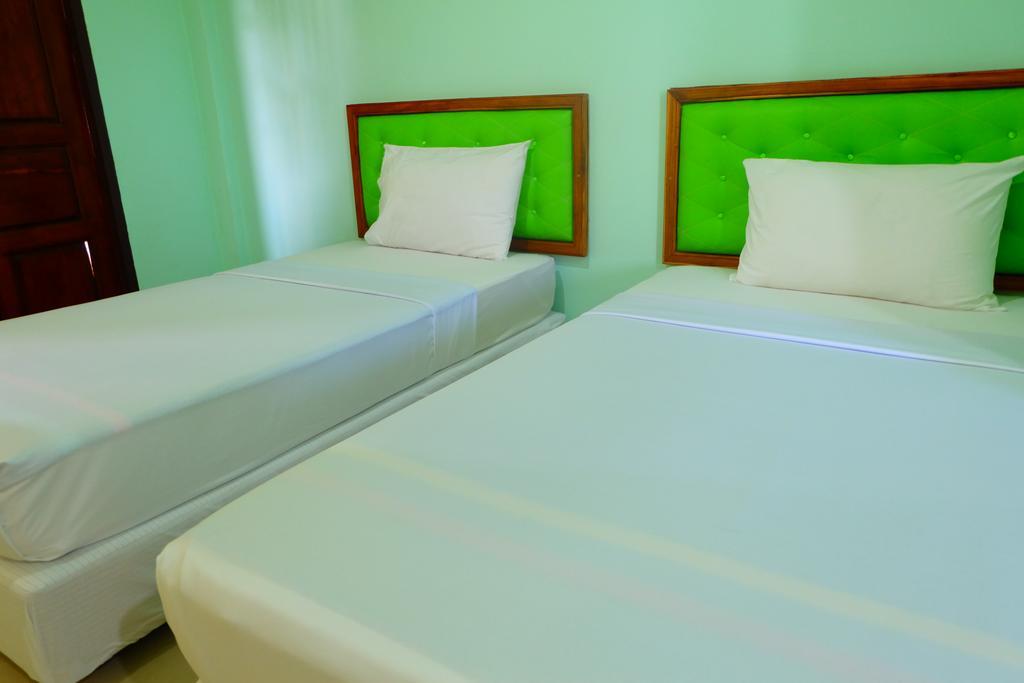 סוקותאי J-Safe Guesthouse מראה חיצוני תמונה