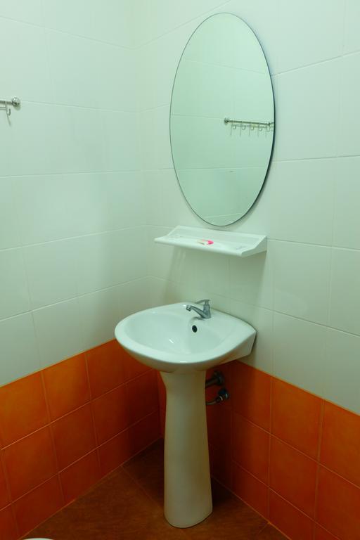 סוקותאי J-Safe Guesthouse מראה חיצוני תמונה