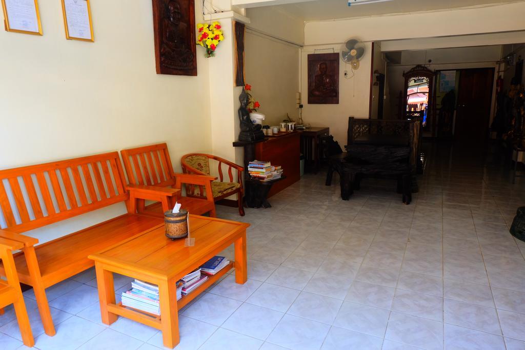 סוקותאי J-Safe Guesthouse מראה חיצוני תמונה